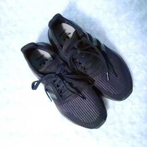 Adidas Swift Run Triple Black